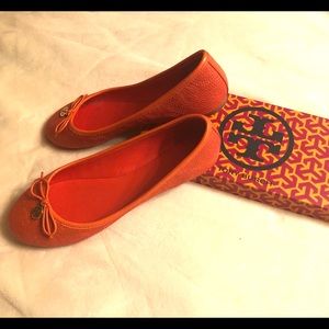 Tory Burch Chelsea Stitched Logo Ballet Flat